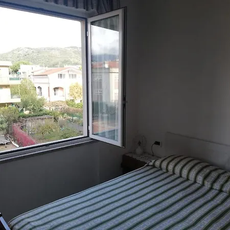 Al Mare Con Vista Codice Citra 009049-lt-0787 * Pietra Ligure