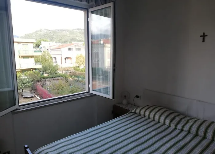 Al Mare Con Vista Codice Citra 009049-lt-0787 * Pietra Ligure